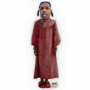 Meet your Posher, Cookie